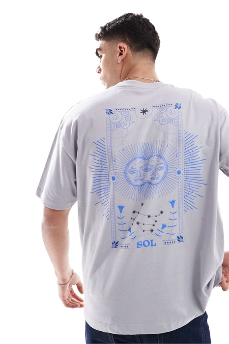 Футболка свободного кроя с изображением небесных тел артикул 141525600