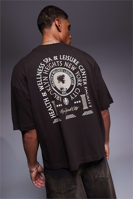 Объёмная футболка свободного кроя с принтом в стиле «варсити» артикул 141525604