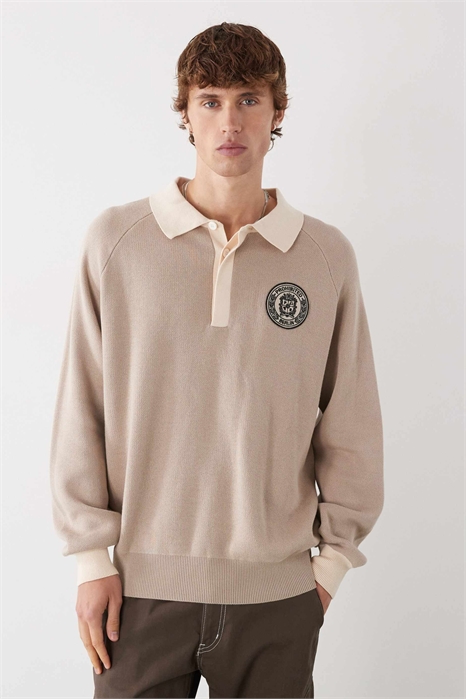 Трикотажная рубашка-поло с длинными рукавами, свободного кроя, с нашивкой с логотипом артикул 151188269