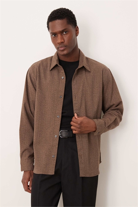 Рубашка из мягкой ткани с непринужденным кроем артикул 153574880