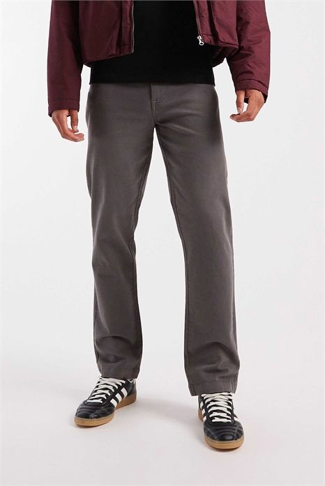 Брюки-чино с прямыми брючинами артикул 154140080