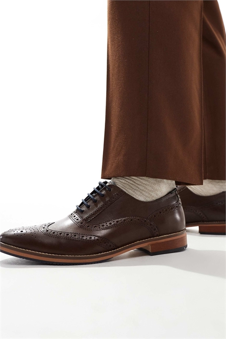 Туфли в стиле брог артикул 1604908