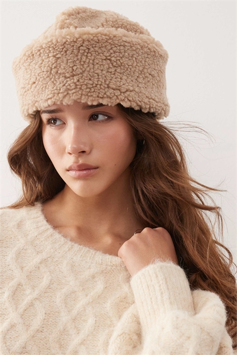 Универсальная шапка с отворотом из коричневого борж артикул 147379677