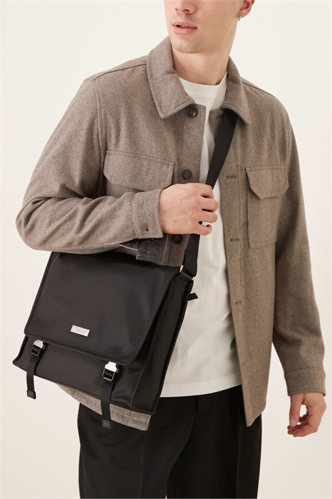 Сумка через плечо с нейлоновой пряжкой артикул 151415695