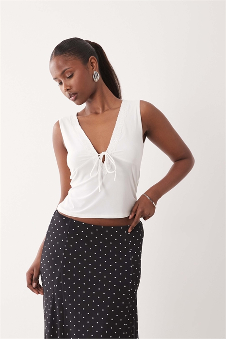 Топ с кружевной отделкой артикул 156132728