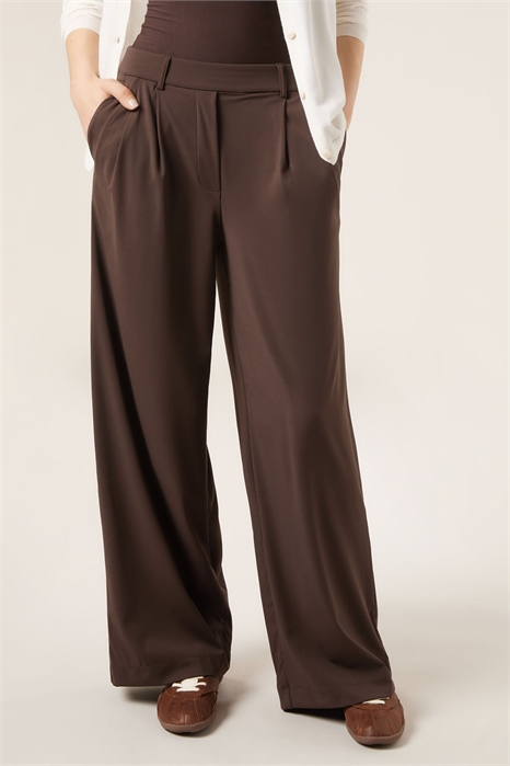 Удобные брюки из эластичной ткани артикул 156299595