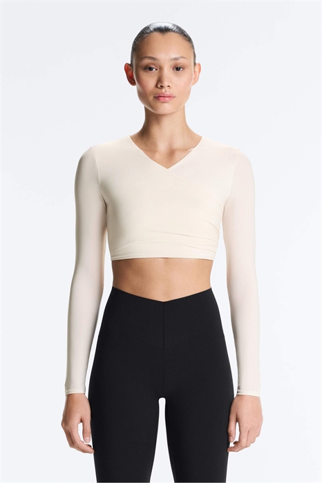 Легкая футболка с длинными рукавами артикул 156277730