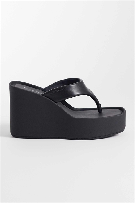 Джинсовые кожаные сандалии на танкетке с ремешком артикул 154172929