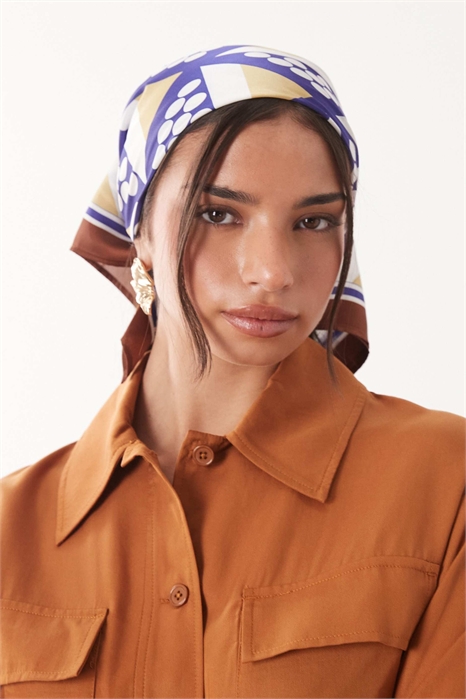 Средний платок с геометрическим принтом в горошек артикул 154690848