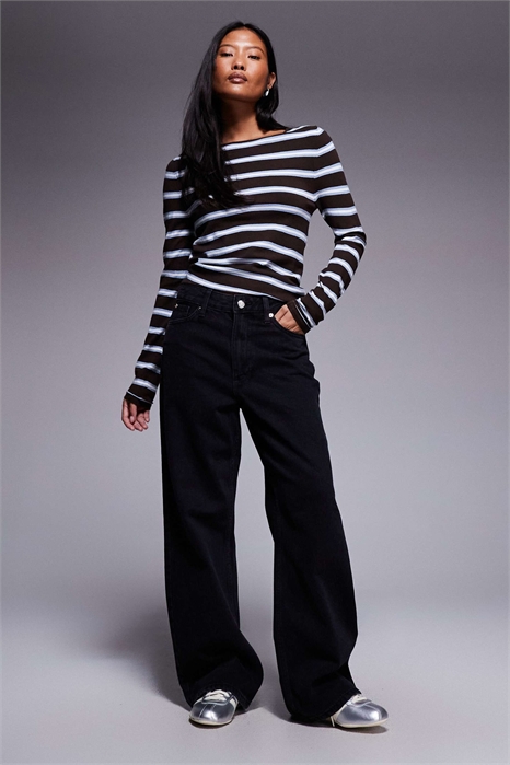 Джинсы свободного кроя артикул 152190954