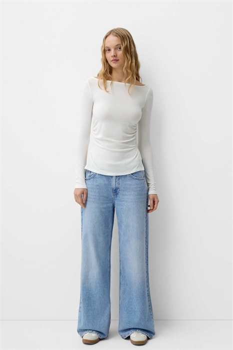 Джинсы с широкими брючинами артикул 149665544
