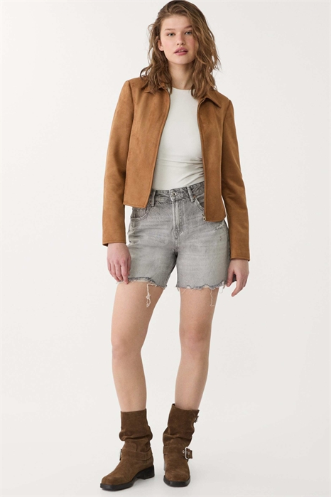 Джинсовые шорты D93 с удлиненной линией артикул 148637762