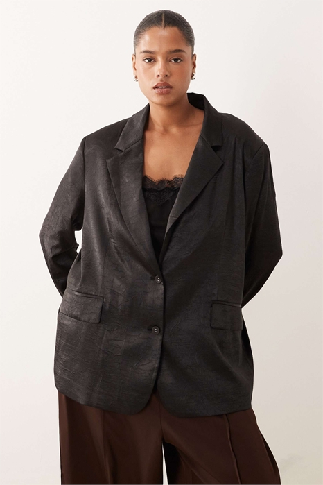 Блейзер из атласа свободного кроя с закругленными линиями артикул 150704886