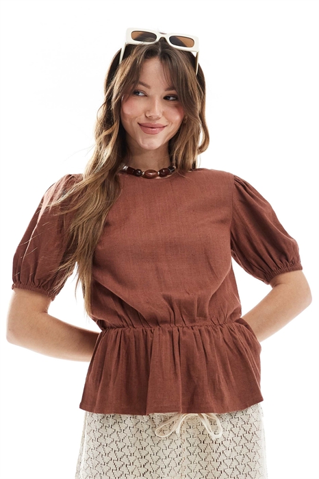 Топ с баской из смесовой ткани с рукавами-буфетками артикул 140792819