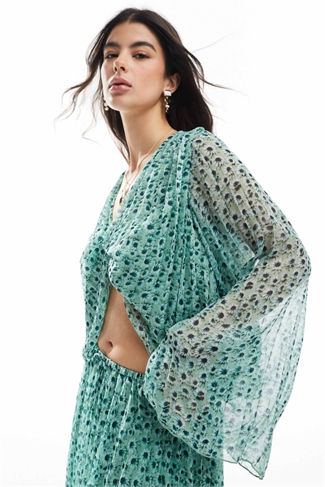 Блузка с плиссированным перекрещивающимся вырезом co-ord артикул 140291428