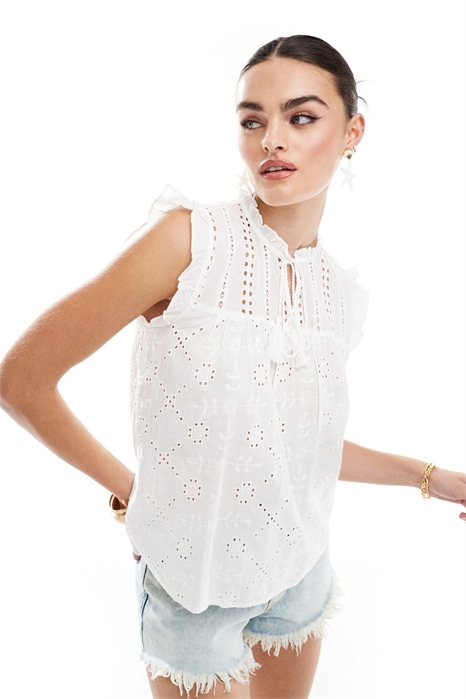 Топ без рукавов с вышивкой артикул 133792696