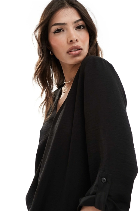 Блузка с воротником артикул 117448440