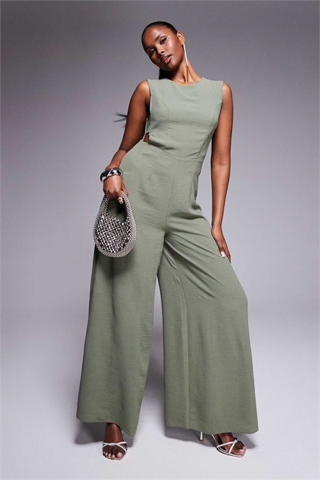 Комбинезон с широкими брючинами и застежкой-пряжкой артикул 140139516