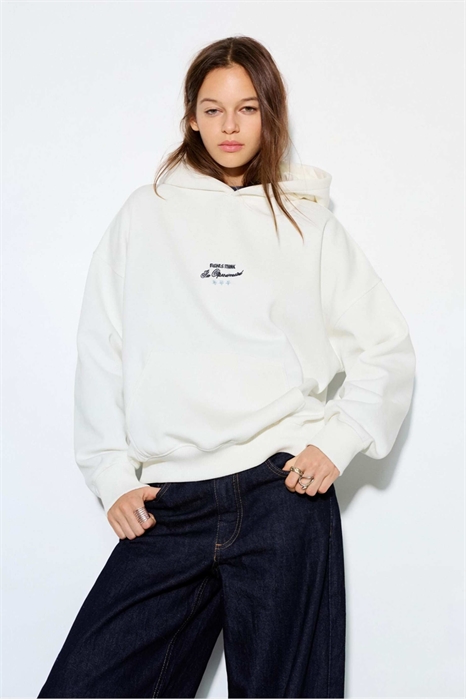 Толстовка с капюшоном и вышитой звездой артикул 155772681