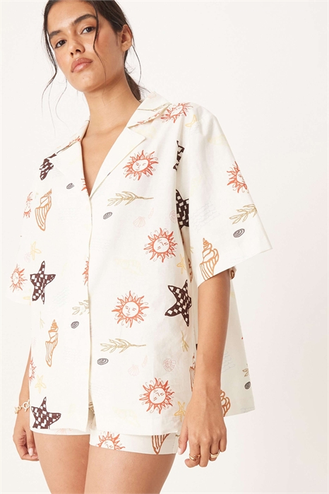 Летняя рубашка с воротником-ревером из смесовой ткани артикул 150988201