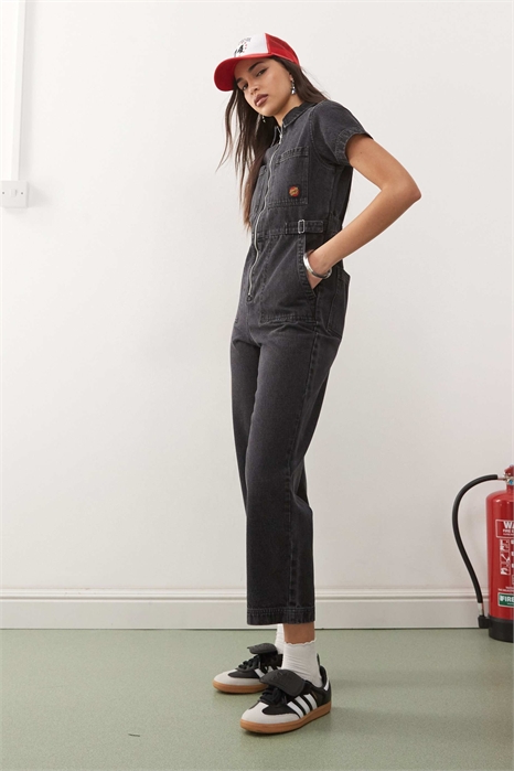 Универсальный джинсовый комбинезон артикул 142878541