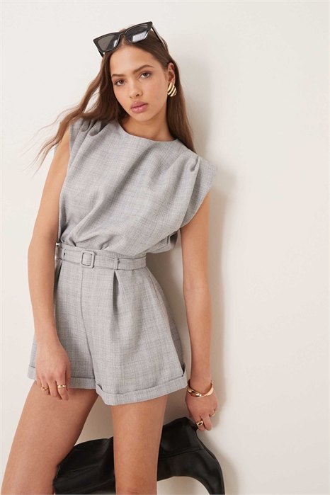 Короткий комбинезон из бумажного мешка с поясом артикул 140697103