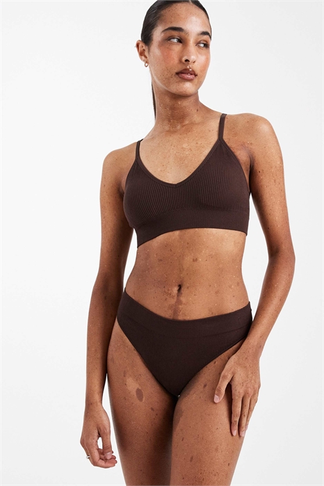 Стринги без швов артикул 152230027