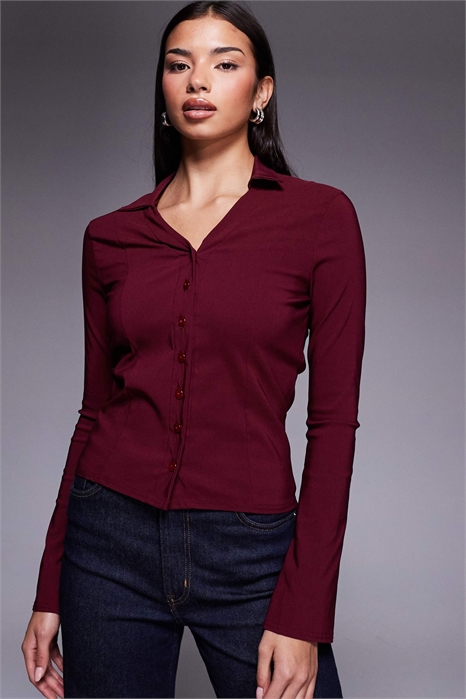 Эксклюзивная приталенная рубашка из бенгалина с расклешенными рукавами артикул 152835416