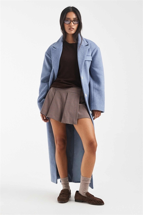 Мини-юбка-шорты с плиссировкой и пряжкой артикул 154760321