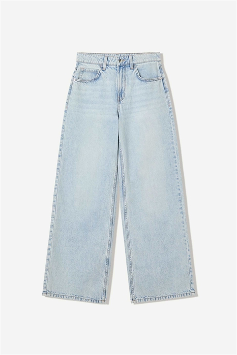 Длинные джинсы с широкими брючинами артикул 153248420