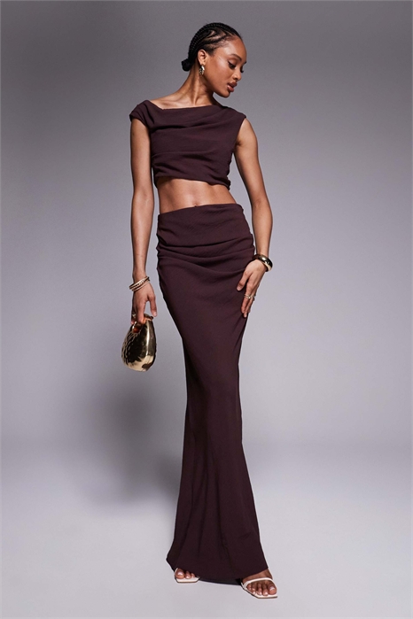 ASOS DESIGN Макси-платье с открытыми плечами и асимметричным вырезом для высоких артикул 144531418