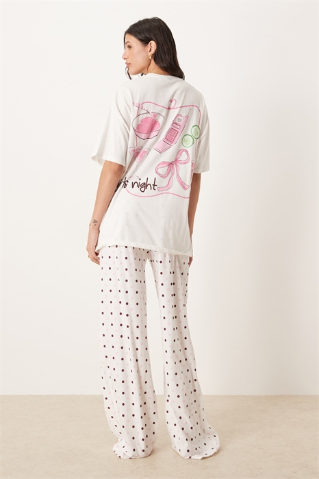 Комплект пижамы ASOS DESIGN: длинная футболка свободного кроя и брюки с широкими штанинами артикул 149249077