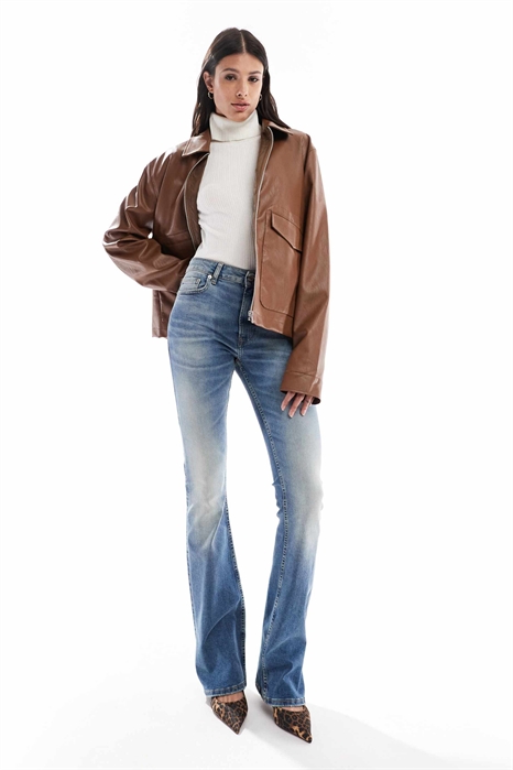 ASOS DESIGN Длинные джинсы с расклешенными брючинами артикул 148711924