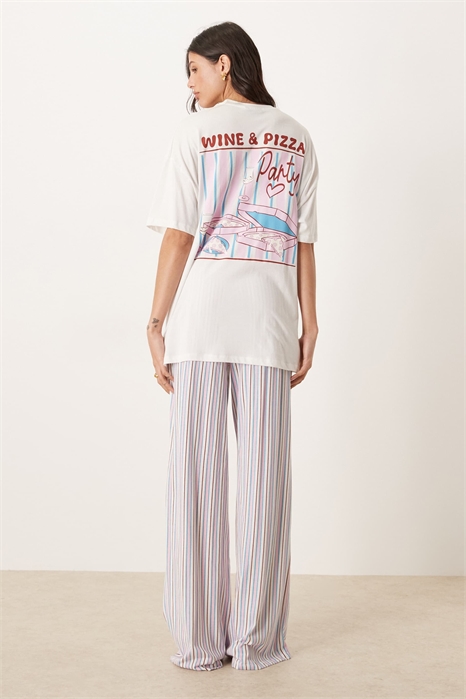 Комплект пижамы ASOS DESIGN: длинная футболка свободного кроя и джинсы из трикотажа с широкими брючинами артикул 149249191