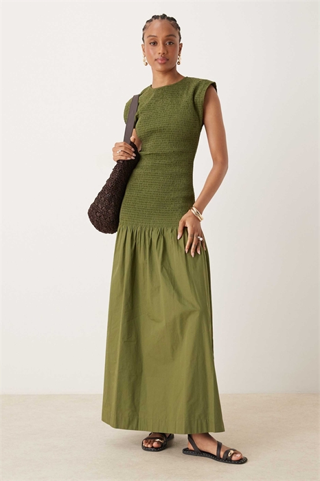 ASOS DESIGN — Макси-платье из поплина с высоким воротником, сборками и заниженной талией артикул 148192364