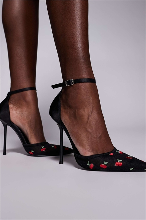 Туфли на каблуке Simmi London Niamh с вишнями артикул 153399178