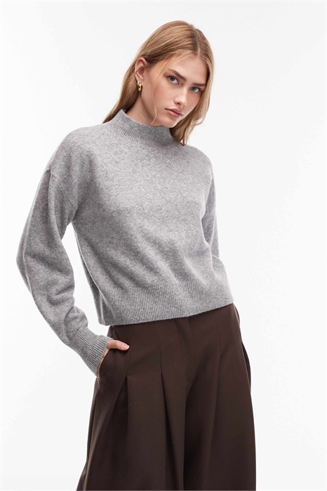 Свитер с высоким воротником артикул 132980704