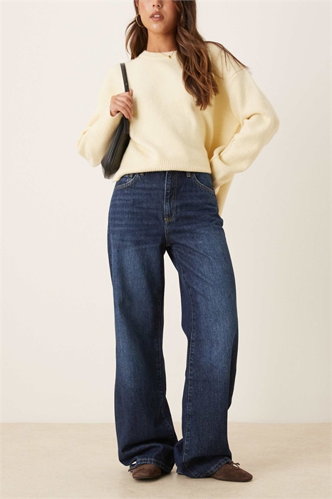 Джинсы «Данила» из 100% хлопка с широкими брючинами артикул 151484834