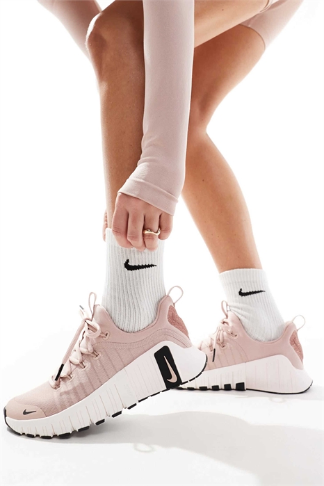 Бесплатные кроссовки Metcon 6 премиум-класса артикул 137315384