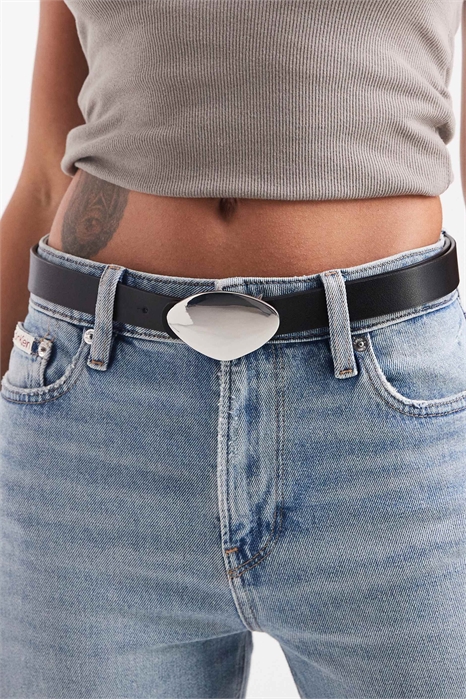 Абстрактный ремень для джинсов на талии и бедрах артикул 148478299