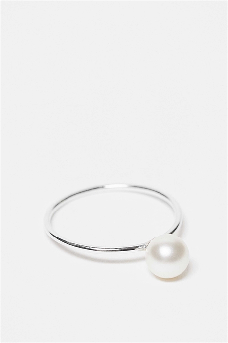 Кольцо с жемчужиной артикул 153890094