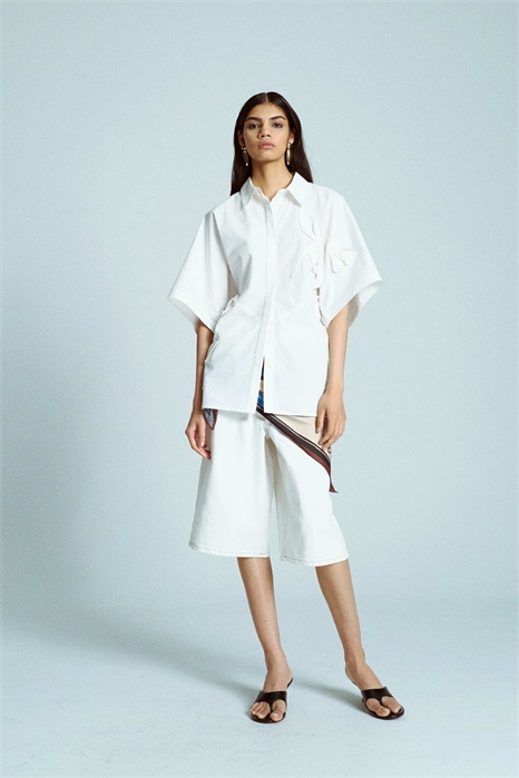 Рубашка курортного стиля с затянутой талией и 3D-аппликацией в виде цветка артикул 142681983