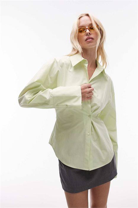 Рубашка с асимметричной застежкой и затягивающимся поясом артикул 147691911
