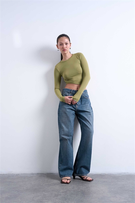 Топ с длинными рукавами и асимметричным кроем, зелёного цвета артикул 150743189