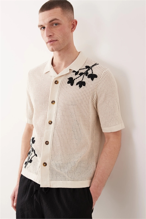 Рубашка из вязаного крючком трикотажа с цветочной вышивкой артикул 155394863