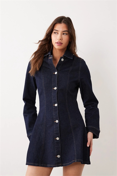 Мини-платье из денима с застежкой на пуговицах и зауженной талией артикул 155632275