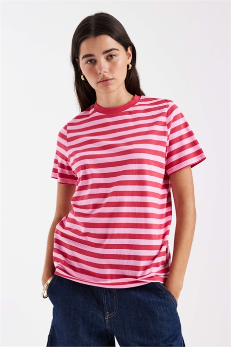 Футболка с надписью «подруга» артикул 155388067