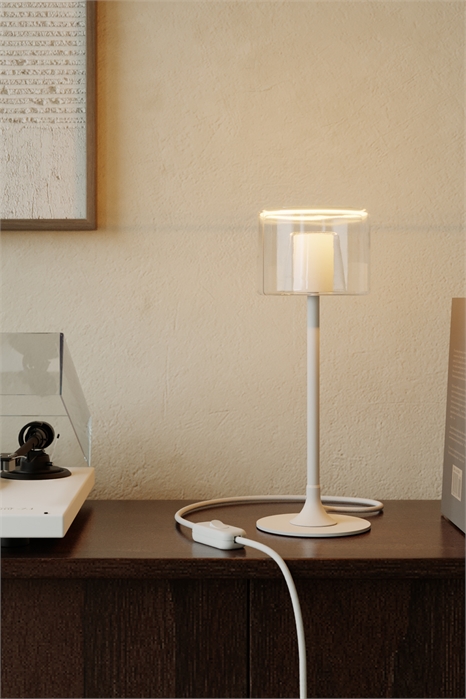 Магнитная настольная лампа Ghost артикул 1359020002