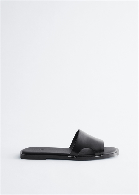 Кожаные сандалии с металлическими деталями артикул 1325578004