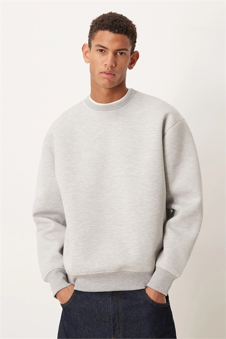 Свитшот свободного кроя из толстой ткани артикул 151524422